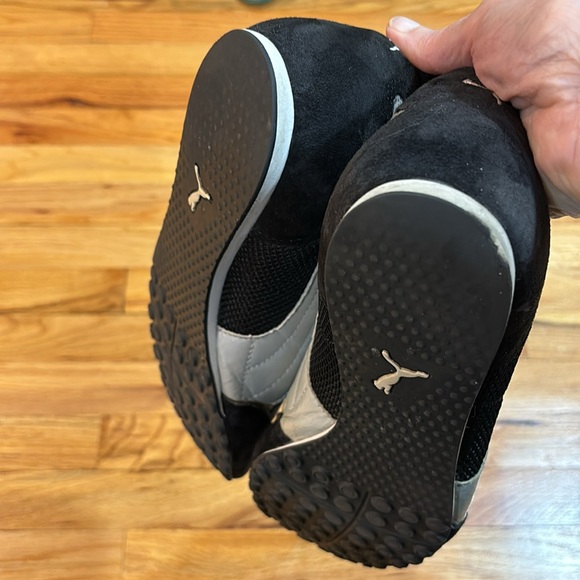 Vintage PUMA Slip On Sneakers Black and Silver - Picture 13 of 13